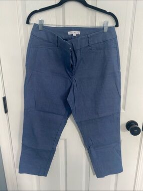 Like new LOFT Curvy Cropped Pants